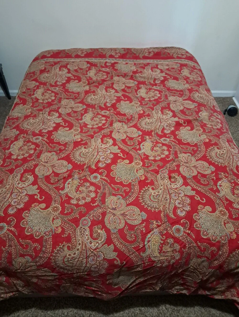 Chaps Home Ralph Lauren Juliette Red-Gold Floral Paisley Comforter Queen. 96x92